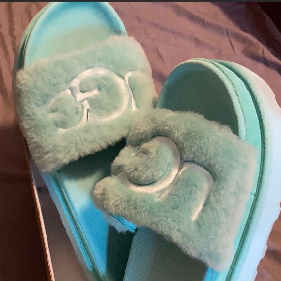 UGG LATON FUR SLIDE - Picture 2 of 3